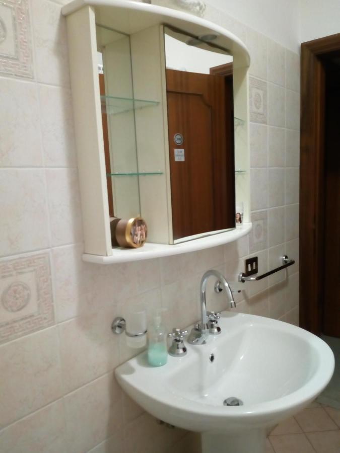 Bed and Breakfast Alfi BeB Le Torri Exterior foto