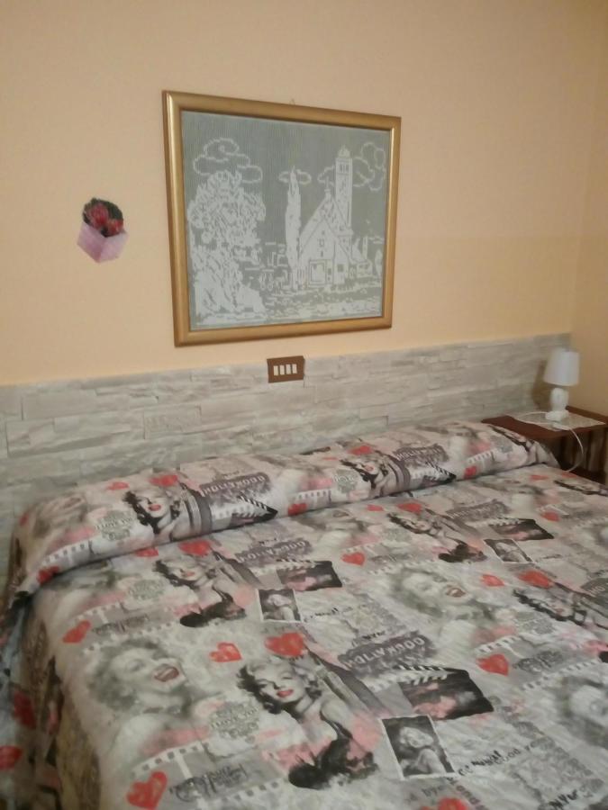 Bed and Breakfast Alfi BeB Le Torri Exterior foto